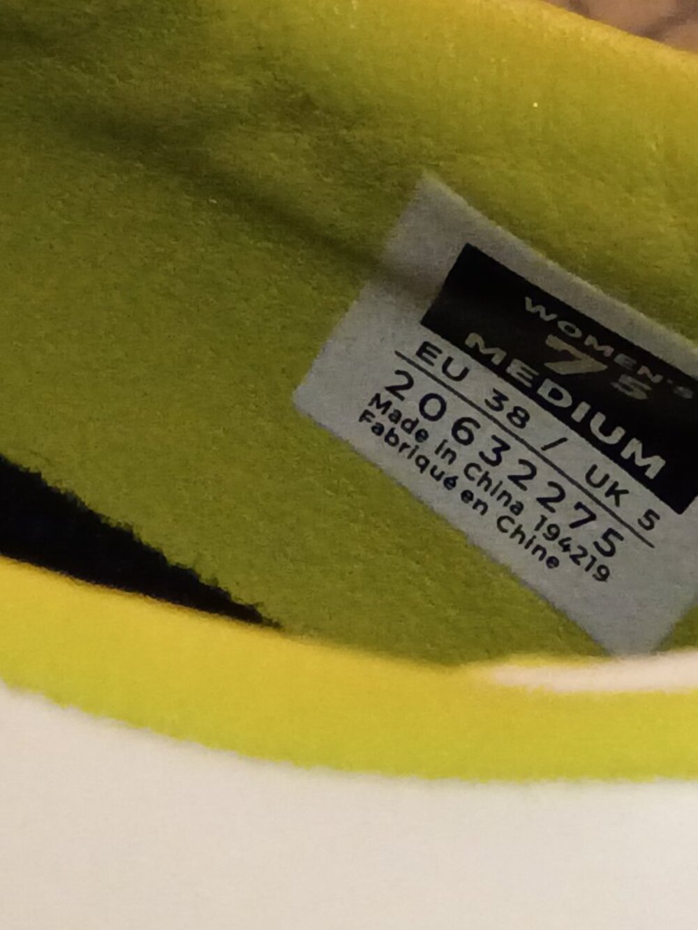 Kuru Roam Leather Sneakers in Bright White and Pale Lime ~7.5~ - Picture 5 of 5